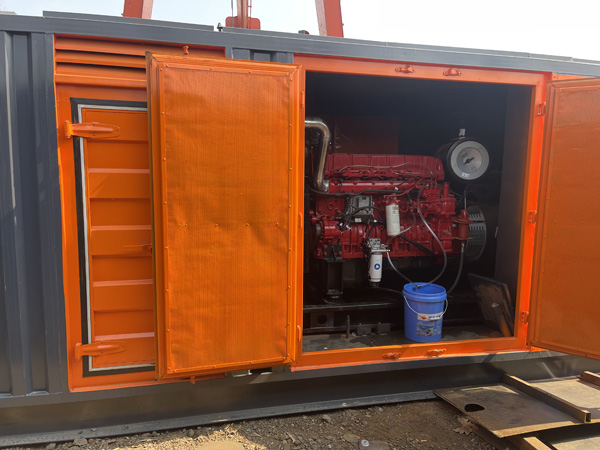 百色柴油发电机组在高温环境下运行时需要注意哪些问题？